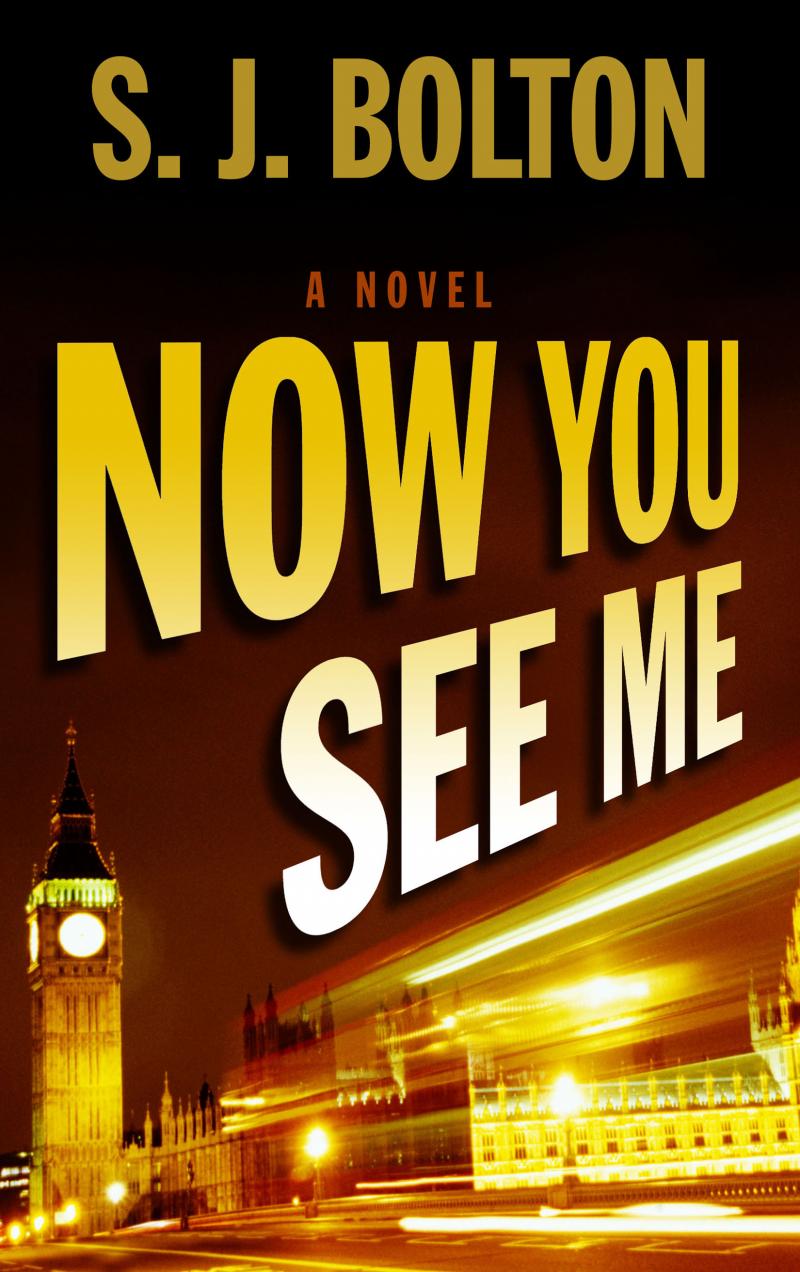 Now You See Me, Large Print Edition